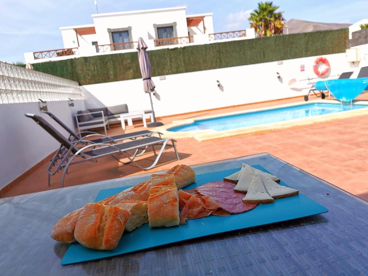 Villa Zinnia Playa Blanca  Buitenkant foto