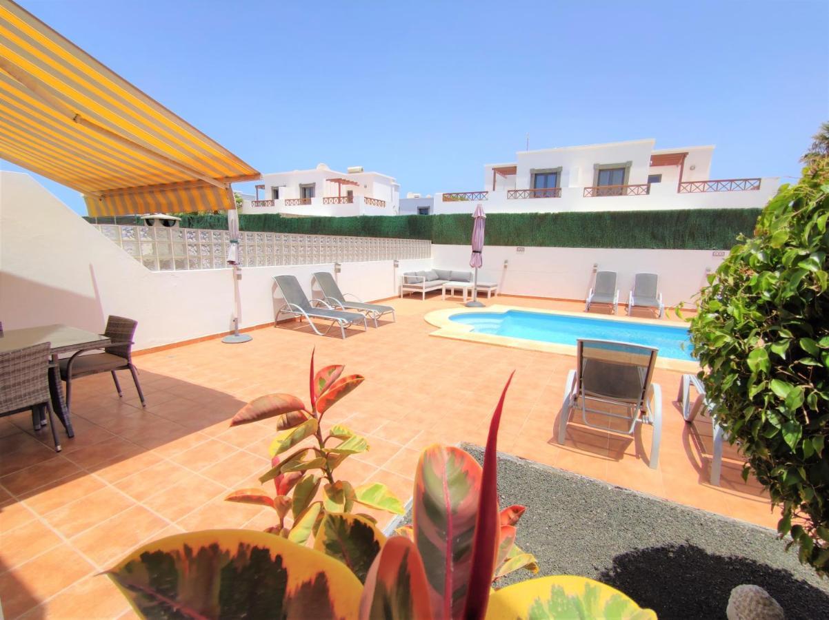 Villa Zinnia Playa Blanca  Buitenkant foto